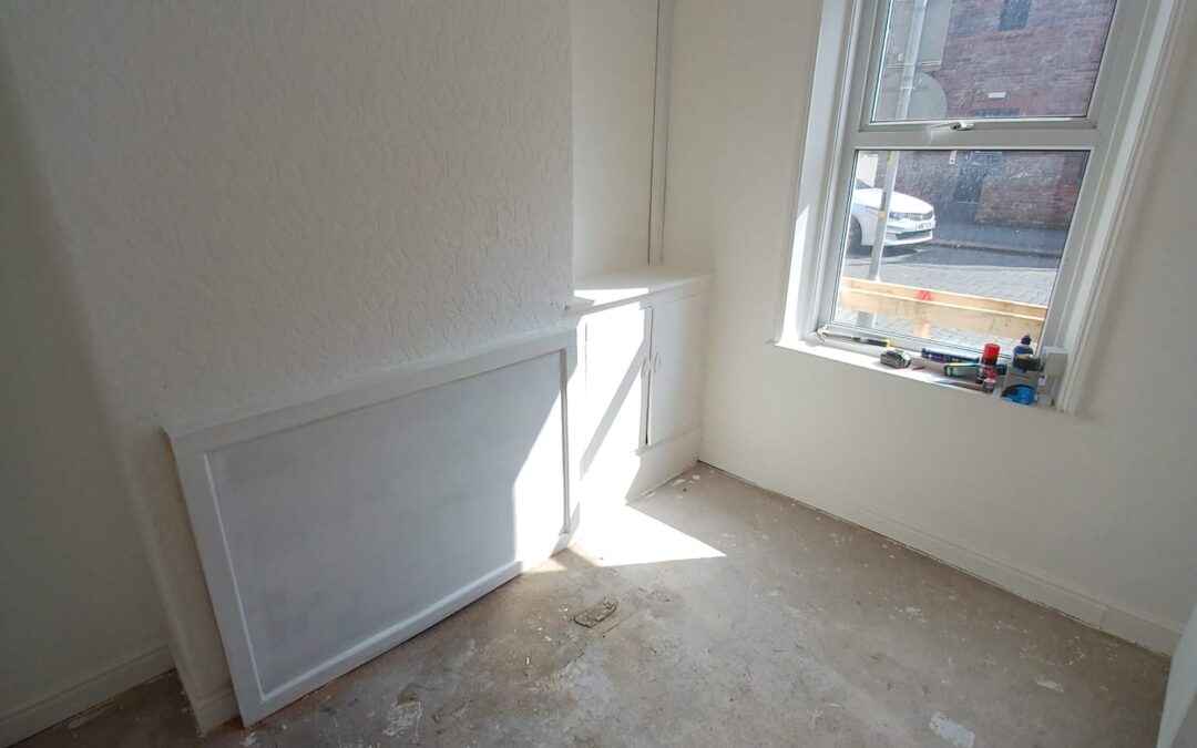 I love seeing white walls and progress on these social HMOs.
